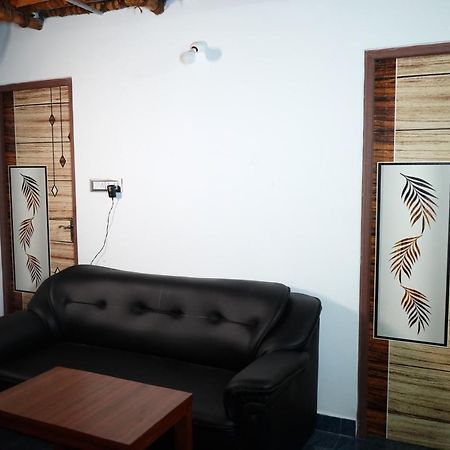 Serenity Bay Home Stay 퐁디셰리 외부 사진
