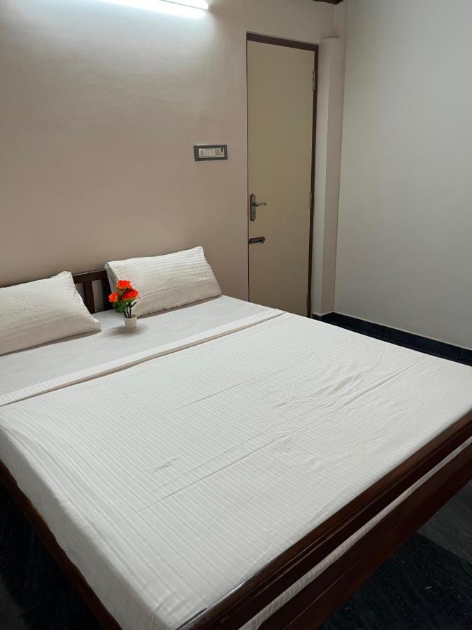 Serenity Bay Home Stay 퐁디셰리 외부 사진